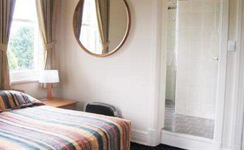 Hotel Gardners 3*