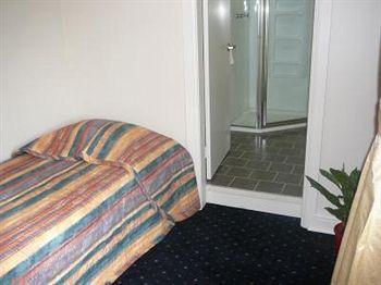 Gardners 3* Blackheath
